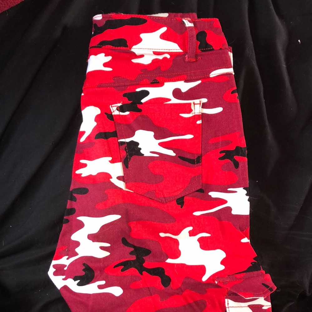 Rue21 Red Fox Red camo cargo pants